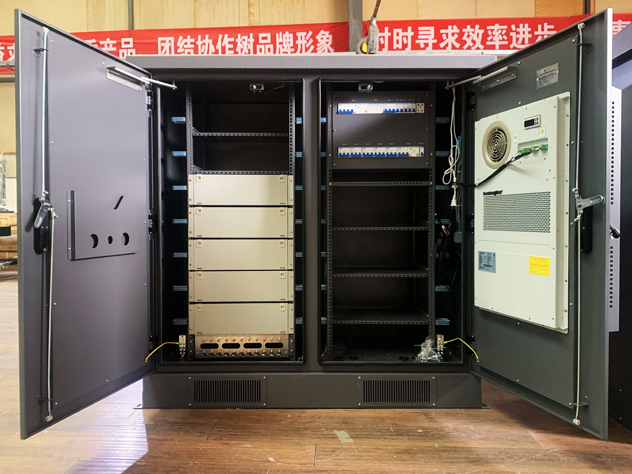 成都匯聚機(jī)柜廠家怎么選擇